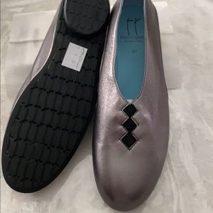 Brand New Thierry Rabotin Women’s Flats